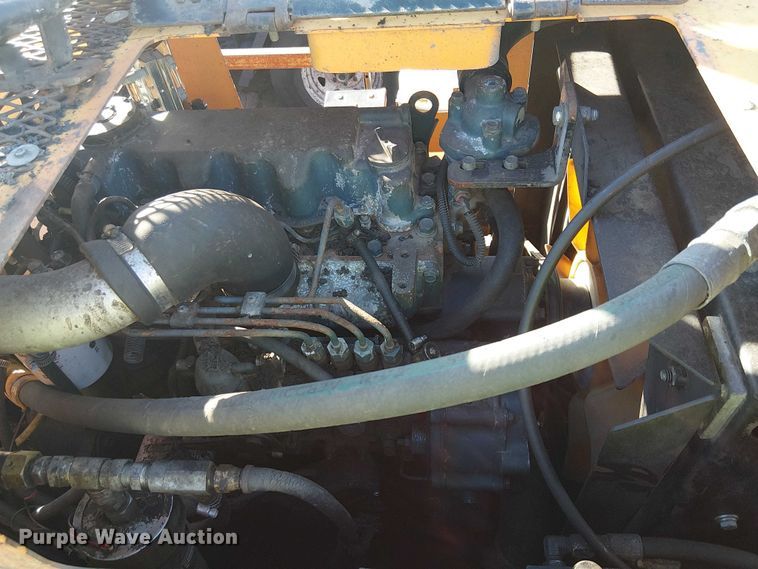 image for item EE5123 2011 LeeBoy 8500B paver