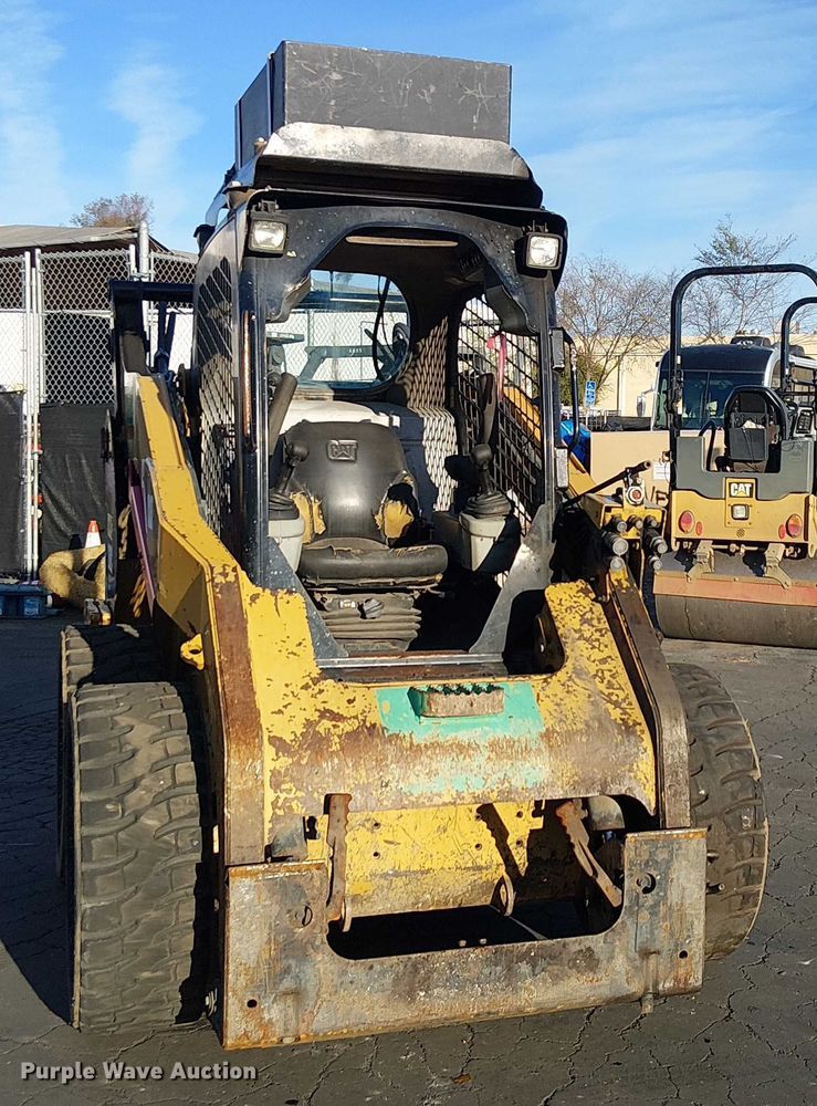 image for item EE5125 2012 Caterpillar 262C skid steer loader