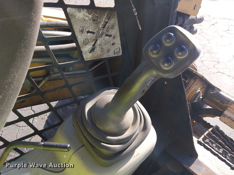 image for item EE5125 2012 Caterpillar 262C skid steer loader