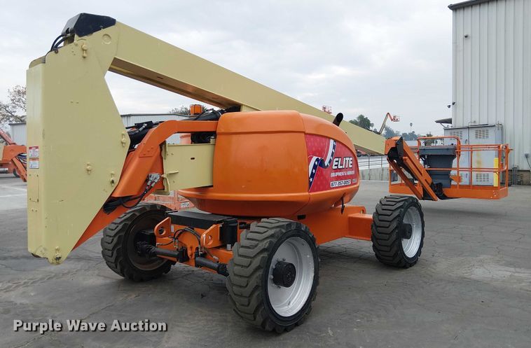 image for item EE5136 2012 JLG 600AJ boom lift
