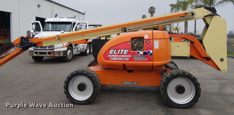 image for item EE5136 2012 JLG 600AJ boom lift