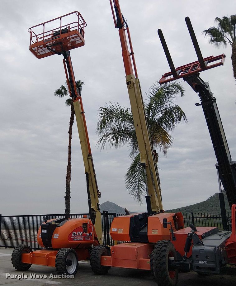 image for item EE5136 2012 JLG 600AJ boom lift