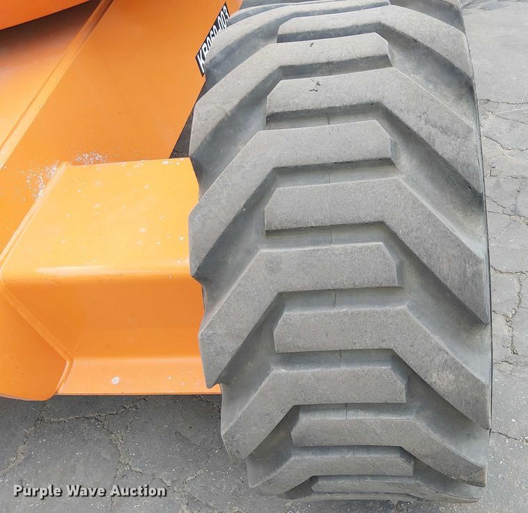 image for item EE5136 2012 JLG 600AJ boom lift