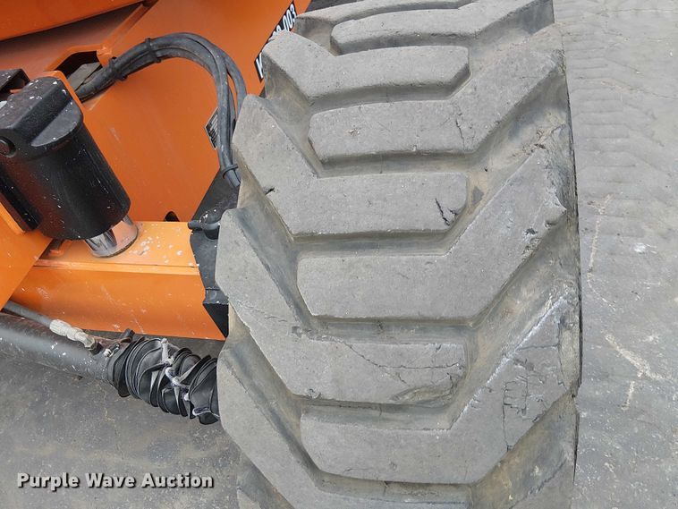 image for item EE5136 2012 JLG 600AJ boom lift