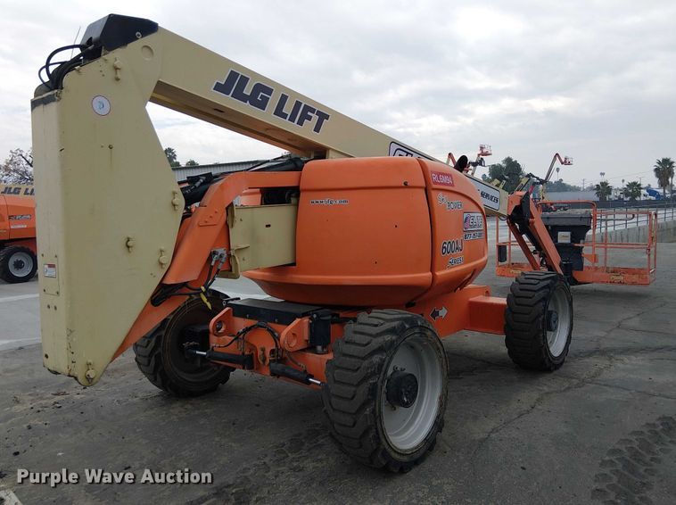 image for item EE5137 2013 JLG 600AJ boom lift