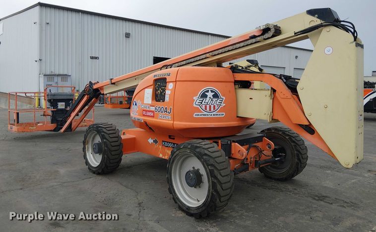 image for item EE5137 2013 JLG 600AJ boom lift
