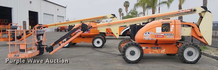 image for item EE5137 2013 JLG 600AJ boom lift