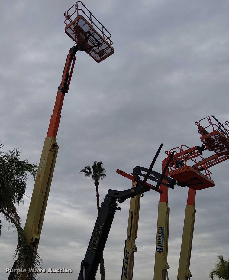 image for item EE5137 2013 JLG 600AJ boom lift