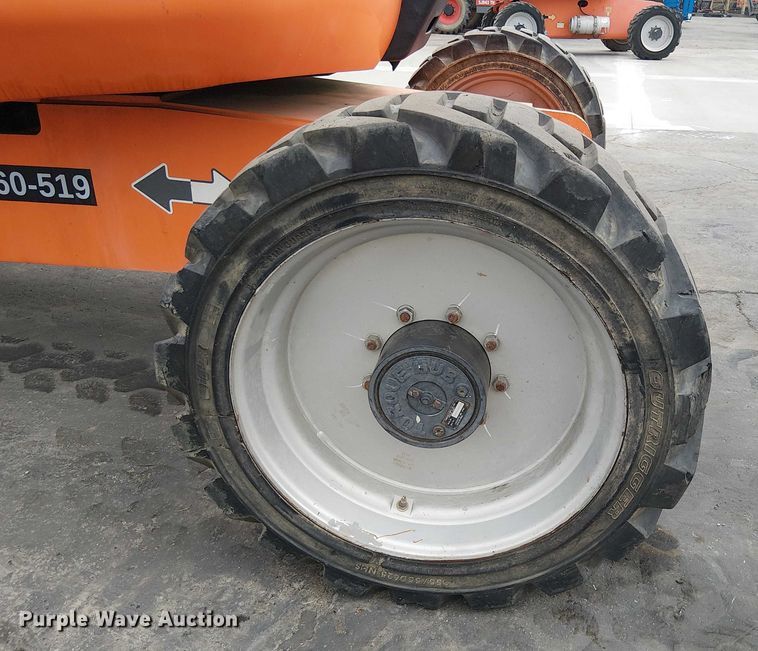 image for item EE5137 2013 JLG 600AJ boom lift