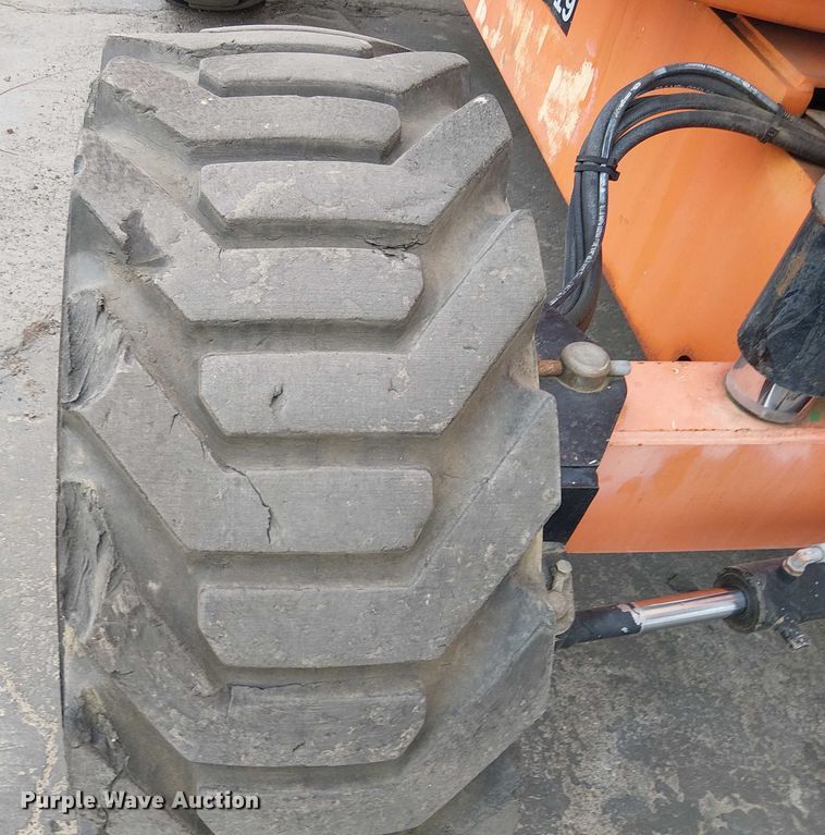 image for item EE5137 2013 JLG 600AJ boom lift