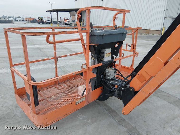image for item EE5138 2015 JLG 660SJ boom lift