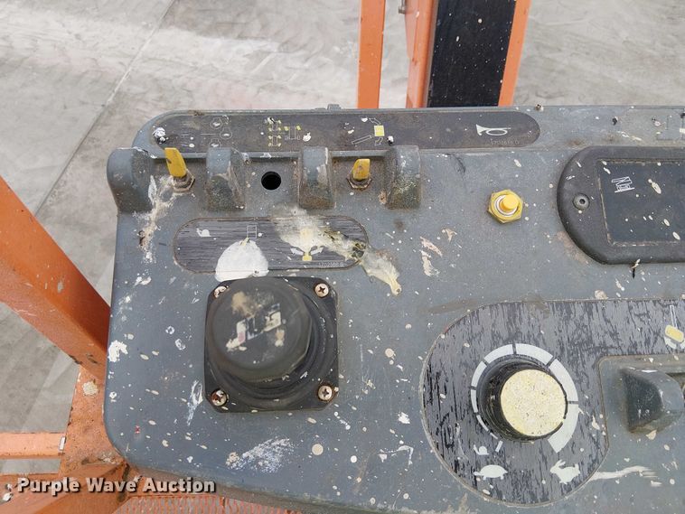 image for item EE5138 2015 JLG 660SJ boom lift