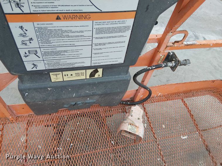 image for item EE5138 2015 JLG 660SJ boom lift