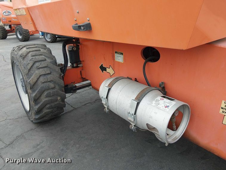 image for item EE5139 2015 JLG 660SJ boom lift