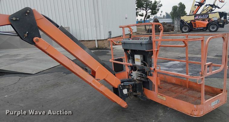 image for item EE5139 2015 JLG 660SJ boom lift