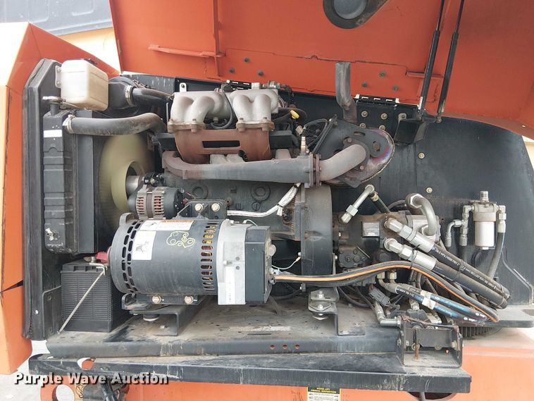 image for item EE5139 2015 JLG 660SJ boom lift