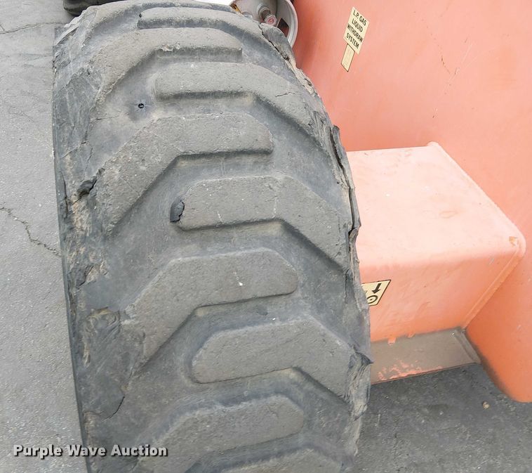 image for item EE5139 2015 JLG 660SJ boom lift