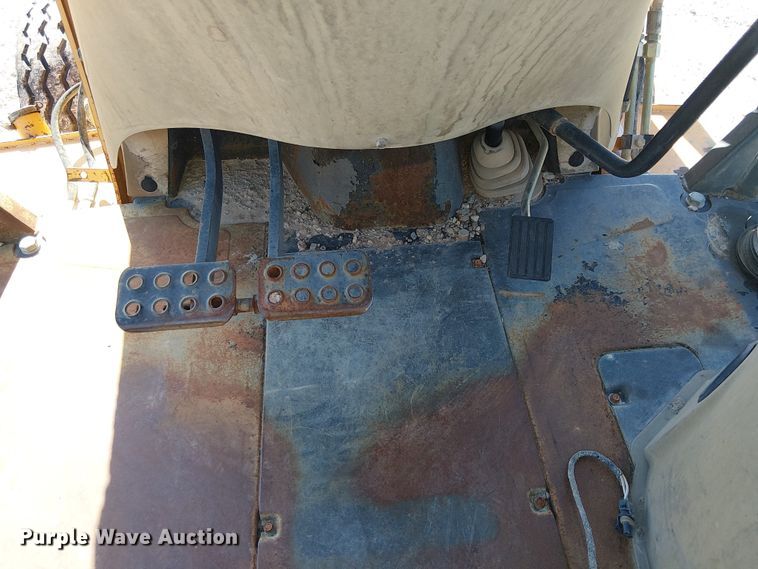 image for item EE5141 2005 Case 580M Series 2 backhoe