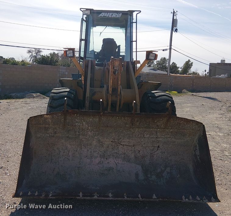 image for item EE5142 2005 Case 621D wheel loader