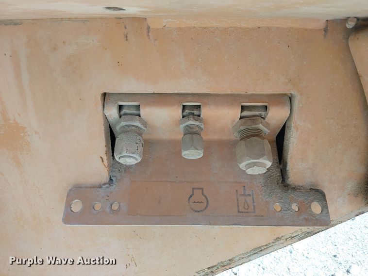 image for item EE5142 2005 Case 621D wheel loader