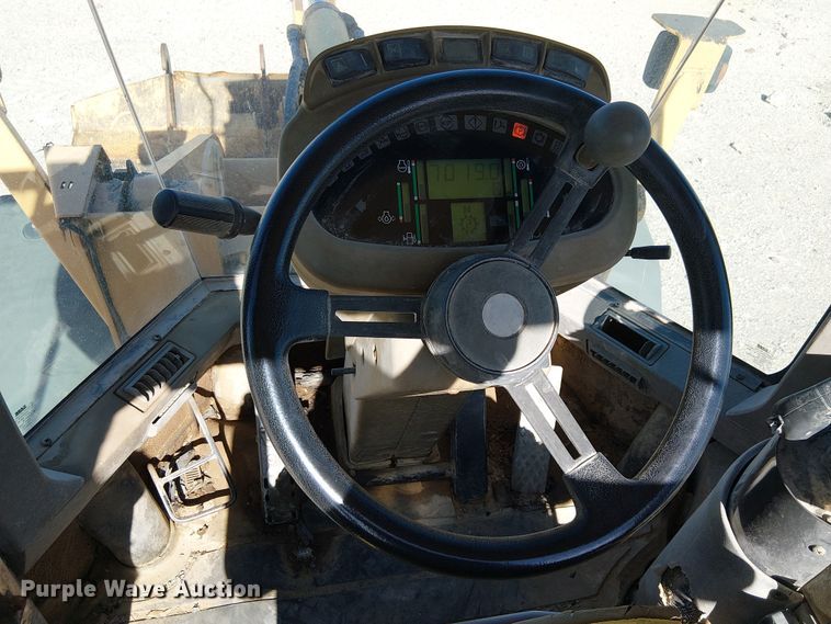 image for item EE5142 2005 Case 621D wheel loader