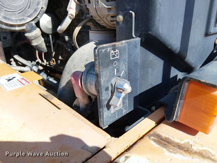 image for item EE5142 2005 Case 621D wheel loader