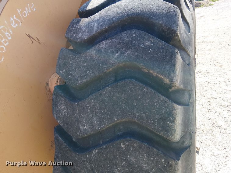 image for item EE5142 2005 Case 621D wheel loader