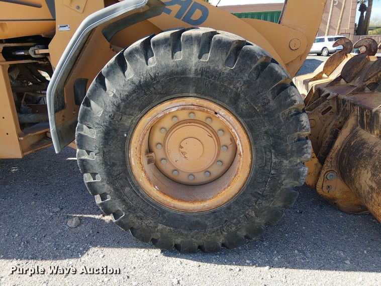 image for item EE5142 2005 Case 621D wheel loader