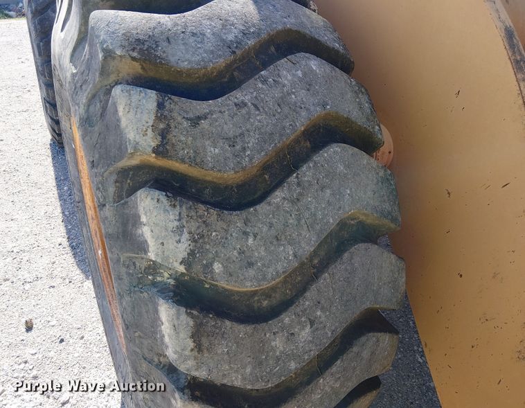 image for item EE5142 2005 Case 621D wheel loader