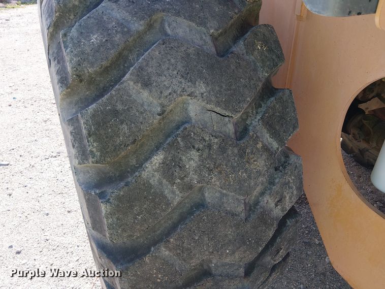 image for item EE5142 2005 Case 621D wheel loader