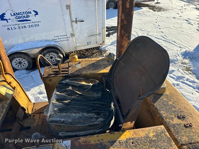 image for item EF2362 Caterpillar 951C track loader