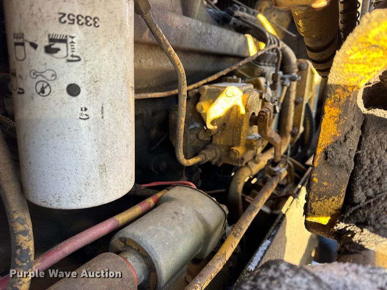 image for item EF2362 Caterpillar 951C track loader