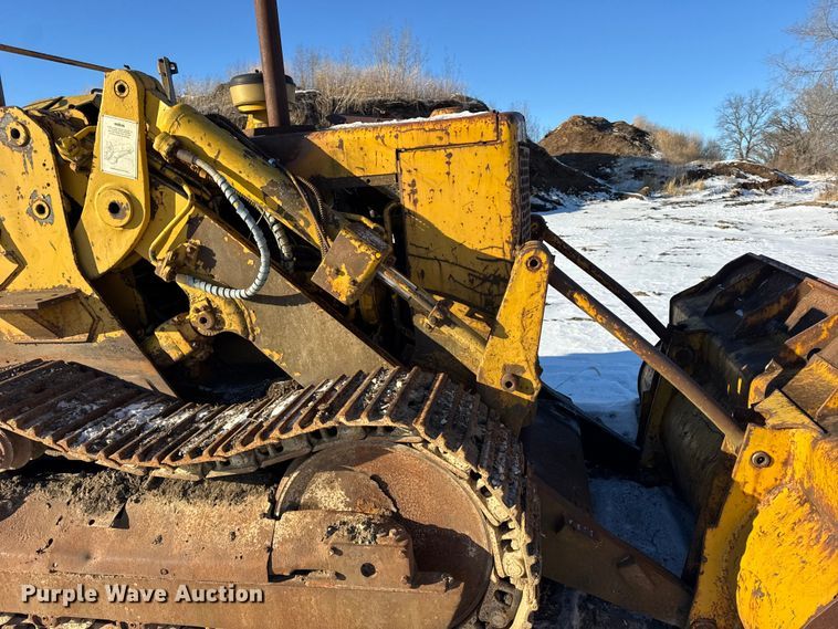 image for item EF2363 Caterpillar 951C track loader