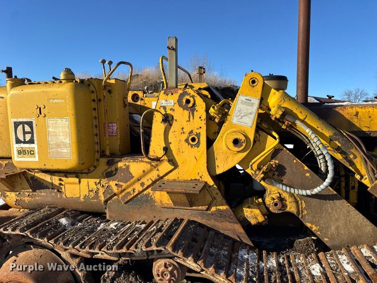 image for item EF2363 Caterpillar 951C track loader