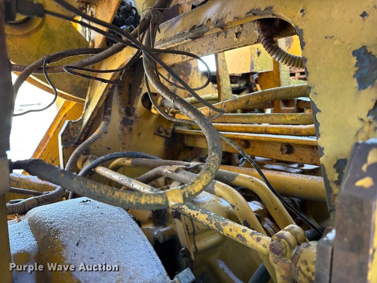 image for item EF2363 Caterpillar 951C track loader
