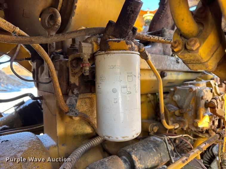 image for item EF2363 Caterpillar 951C track loader