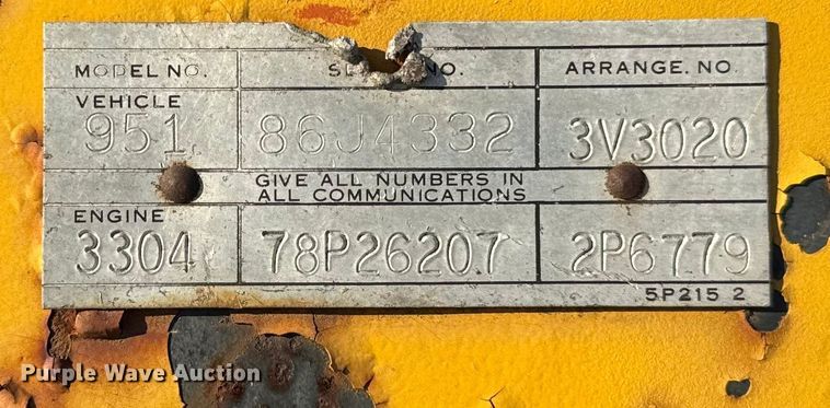 image for item EF2363 Caterpillar 951C track loader