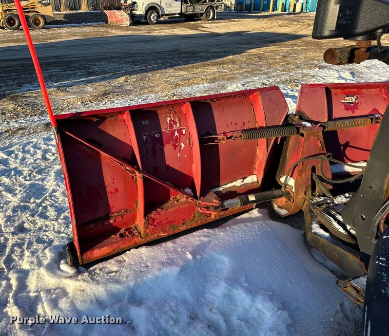 image for item EF2366 2005 International 4300 spreader truck