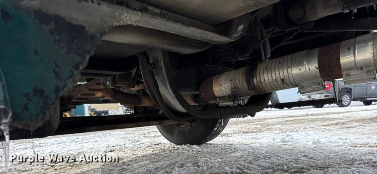 image for item EF2367 1986 GMC C7000 oil distributor truck