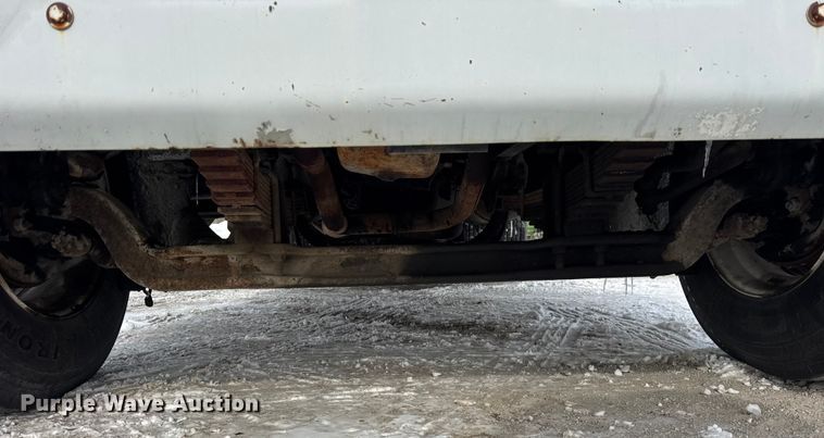 image for item EF2367 1986 GMC C7000 oil distributor truck