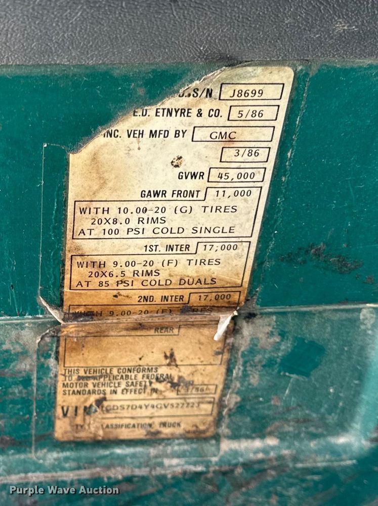 image for item EF2367 1986 GMC C7000 oil distributor truck