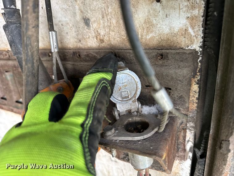 image for item EF2369 1996 Freightliner FL70 box truck