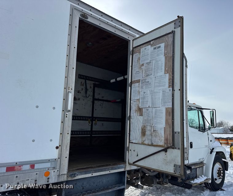 image for item EF2369 1996 Freightliner FL70 box truck