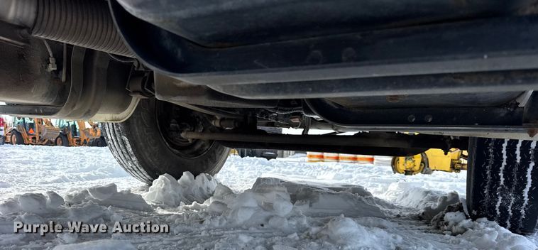 image for item EF2369 1996 Freightliner FL70 box truck