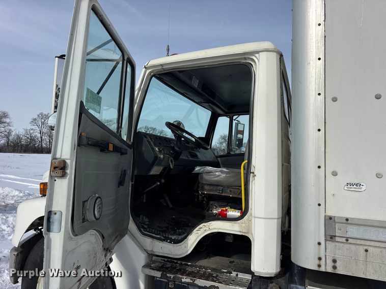 image for item EF2369 1996 Freightliner FL70 box truck