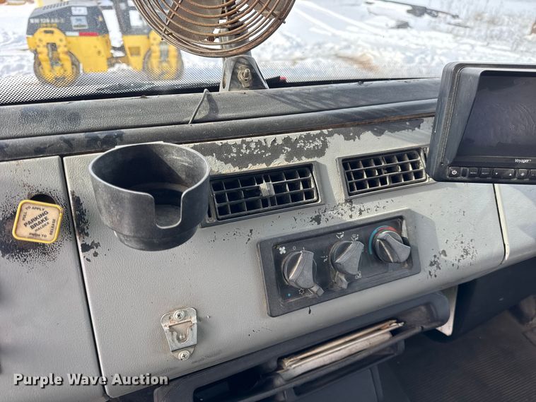 image for item EF2369 1996 Freightliner FL70 box truck