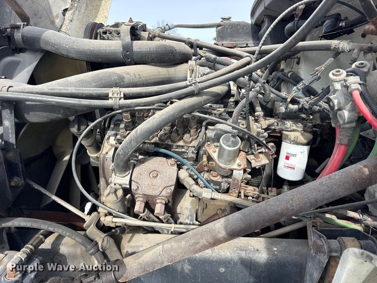 image for item EF2369 1996 Freightliner FL70 box truck