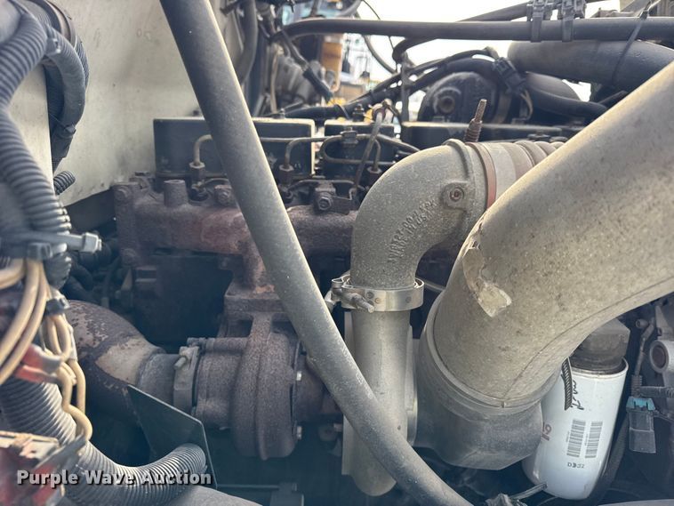 image for item EF2369 1996 Freightliner FL70 box truck