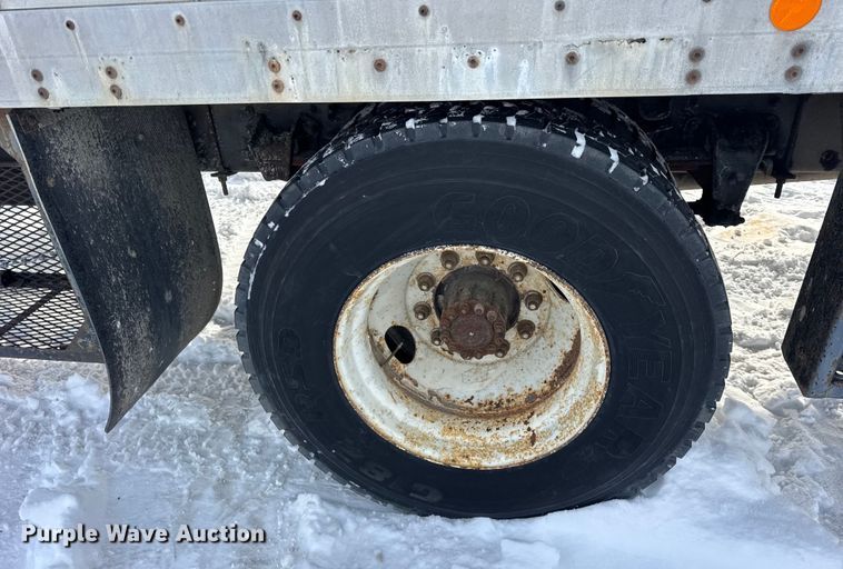 image for item EF2369 1996 Freightliner FL70 box truck