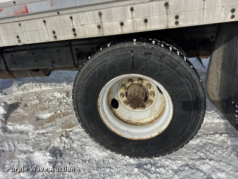 image for item EF2369 1996 Freightliner FL70 box truck